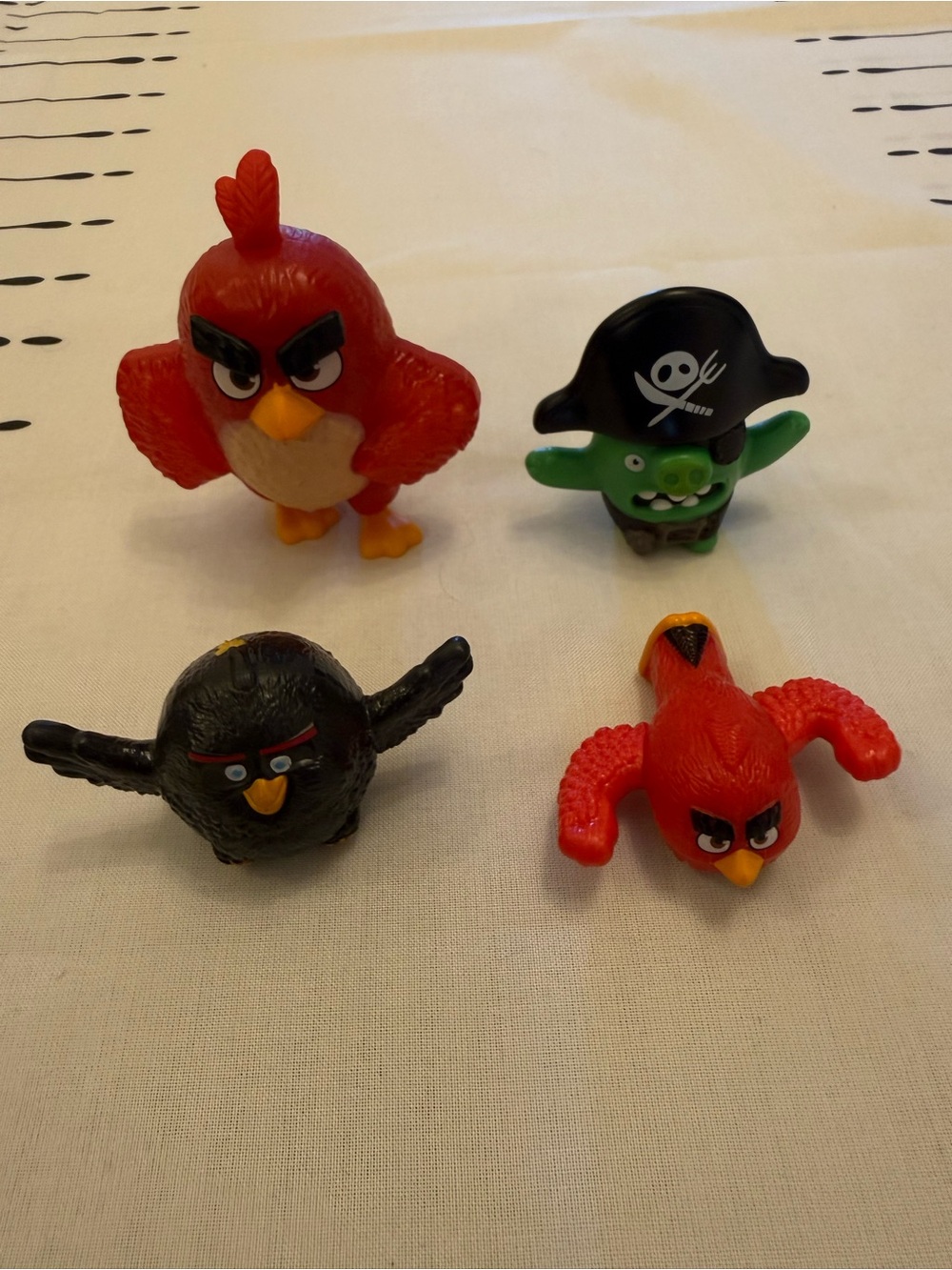 2016 McDonald’s Angry Birds Movie Happy Meal toys characters,need batteries.